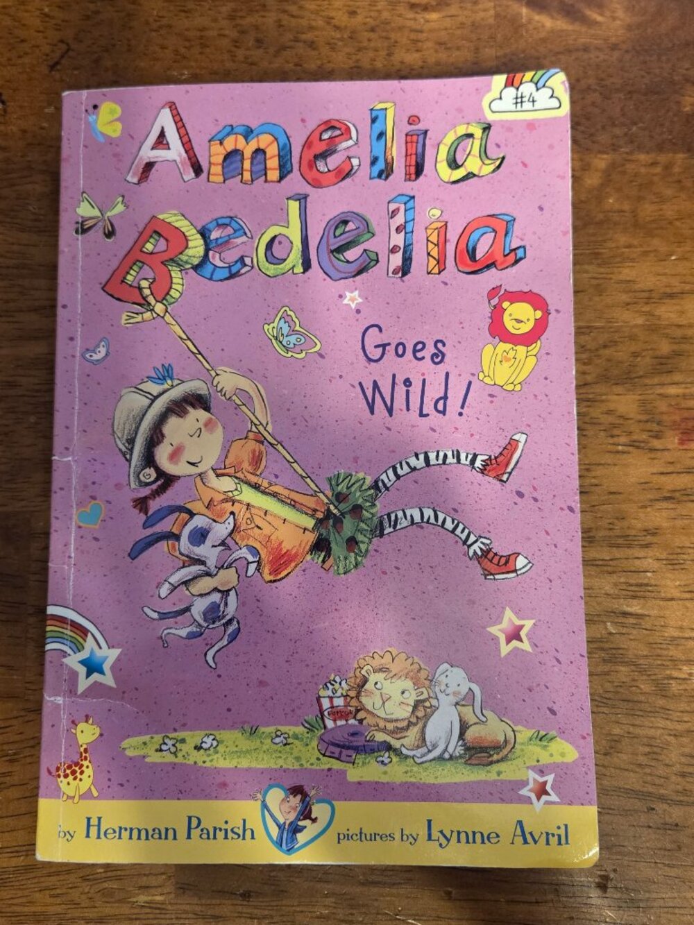 📕 5/$10 📕 Amelia Bedelia Goes Wild! Chapter Book #4 by Herman Parish Paperback